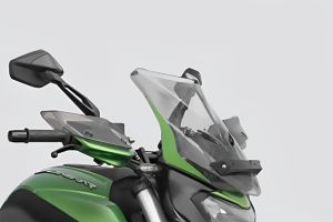 Windshield View of Dominar 400