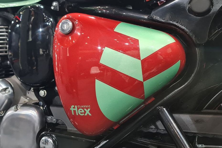 Central Panel of Classic 350 Flex Fuel