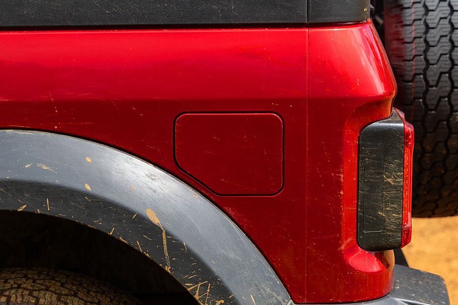 Fuel Lid (Closed) Image of Thar