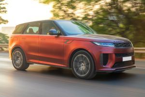 Driving: Front Right Quarter View Image of Range Rover Sport