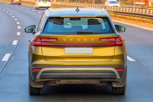 Driving: Rear View Image of Kodiaq