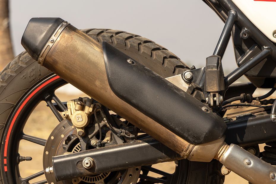 Exhaust (End Can) of Scram 440