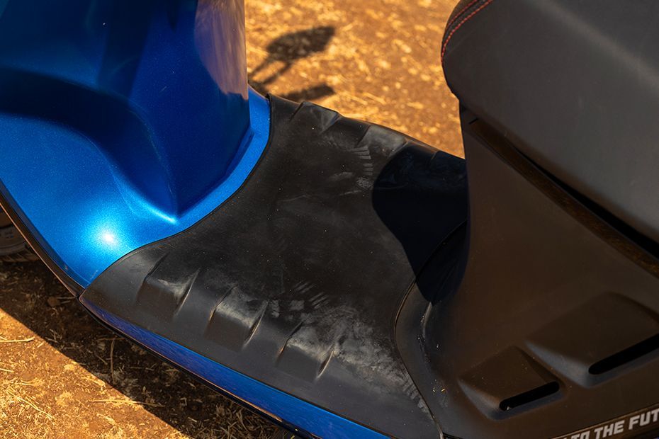 Floorboard of DX EV
