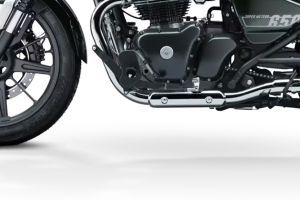 Front Bottom Cowl of Super Meteor 650