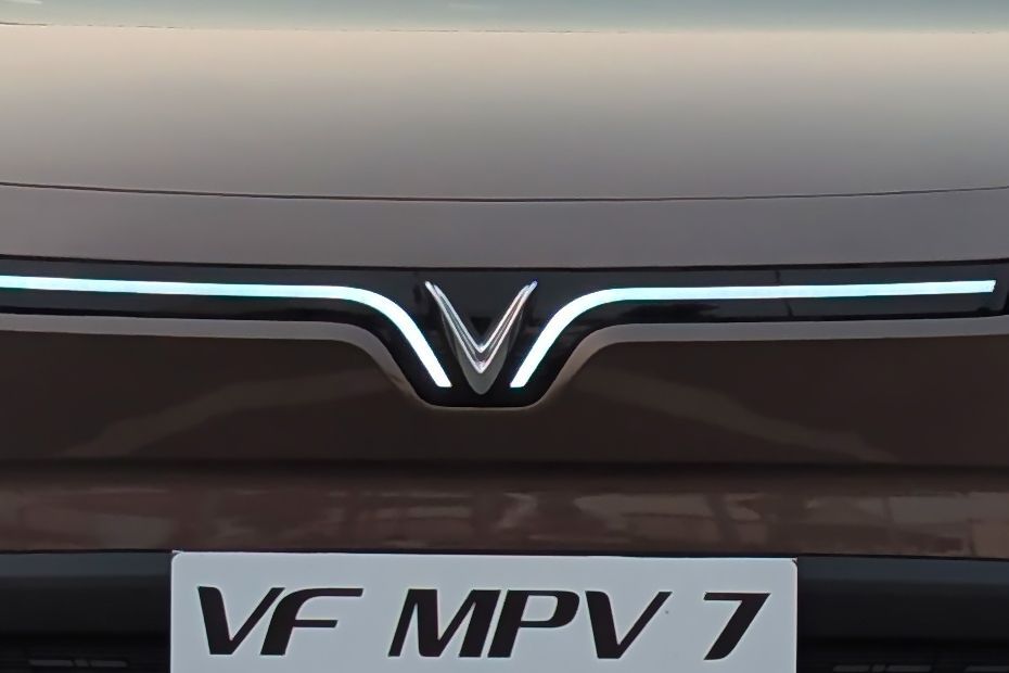 Brand Logo (Front) Image of VF MPV 7