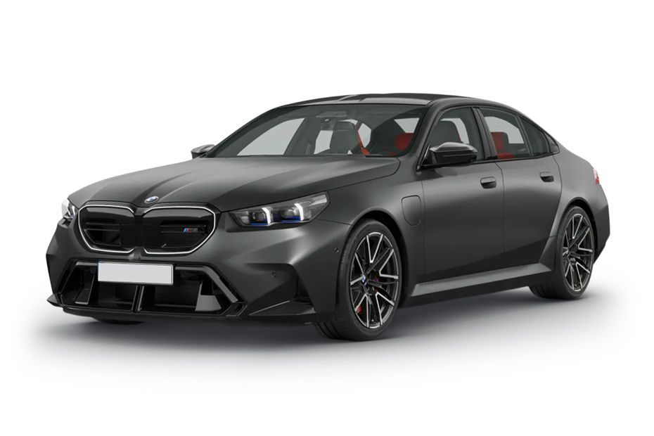 Front Left Quarter View Image of M5