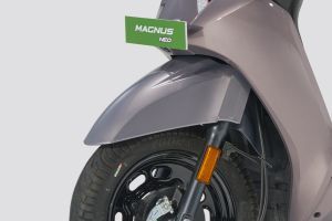 Front Mudguard & Suspension of New Magnus Neo