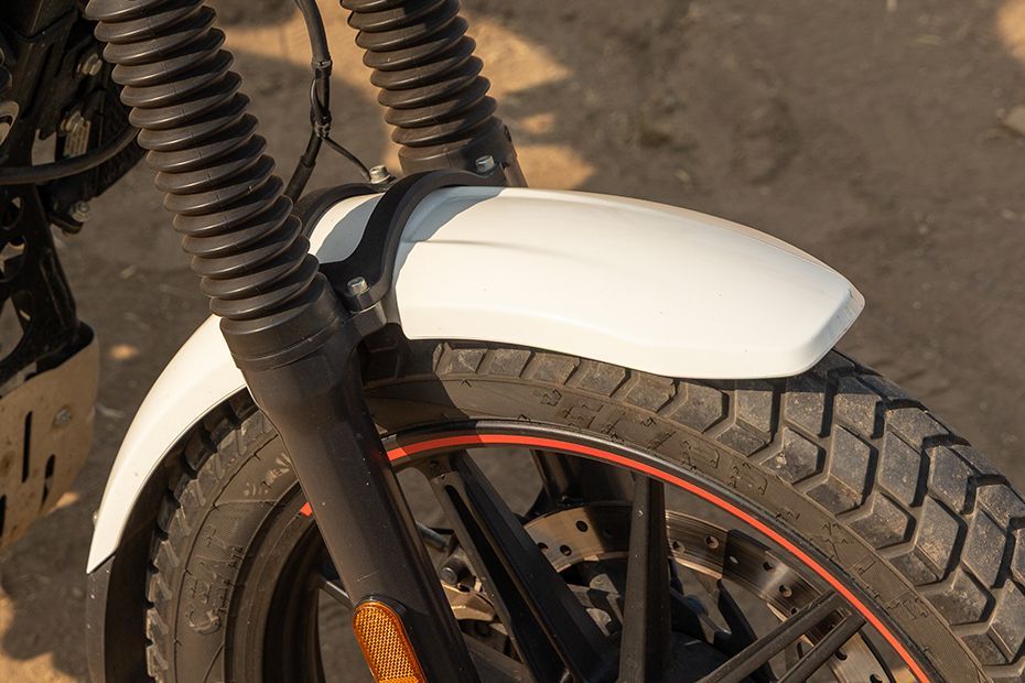 Front Mudguard & Suspension of Scram 440