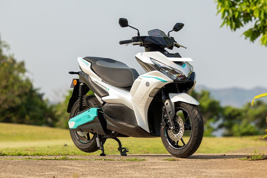 Front Right Quarter View of AEROX-E