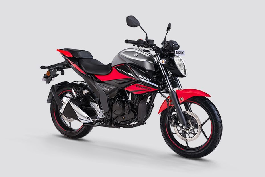 Front Right Quarter View of Gixxer