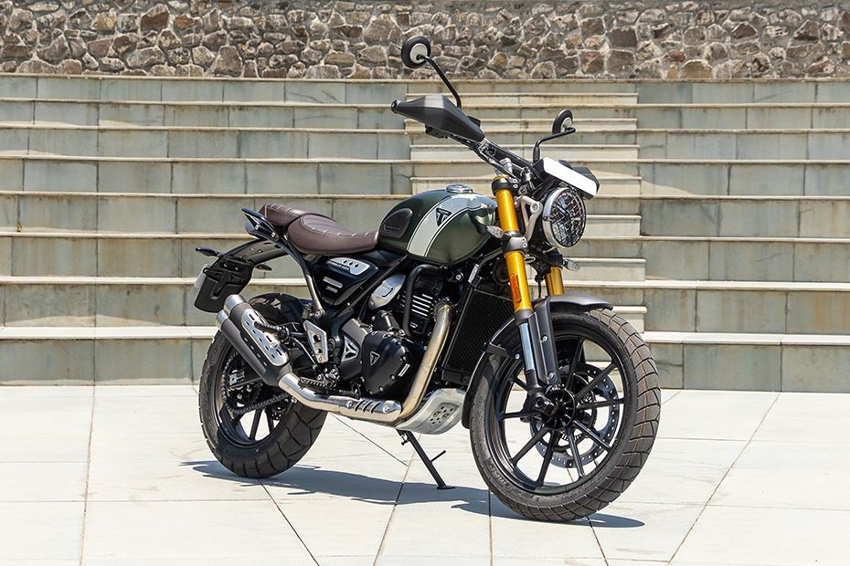 Front Right Quarter View of Scrambler 400 X