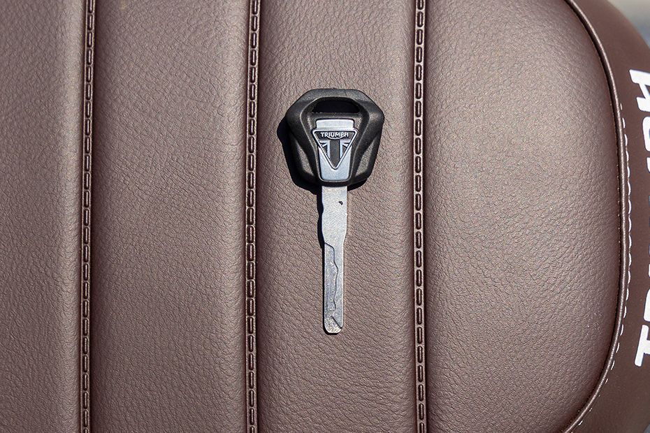 Key (Front) of Scrambler 400 X