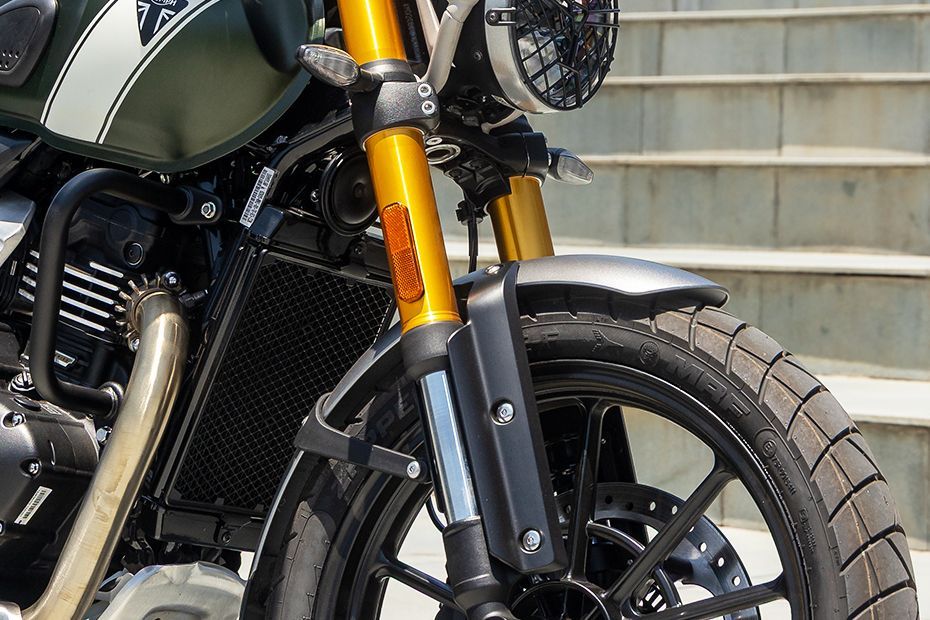 Front Suspension of Scrambler 400 X