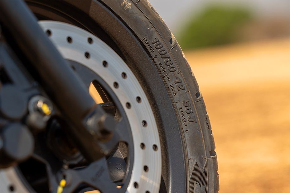 Front Tyre of DX EV