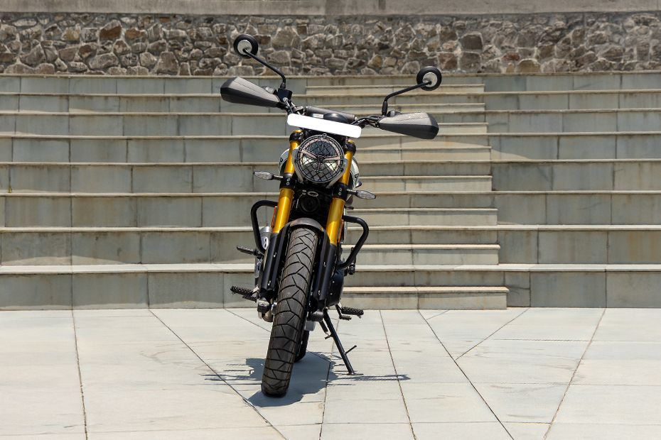 Front View of Scrambler 400 X