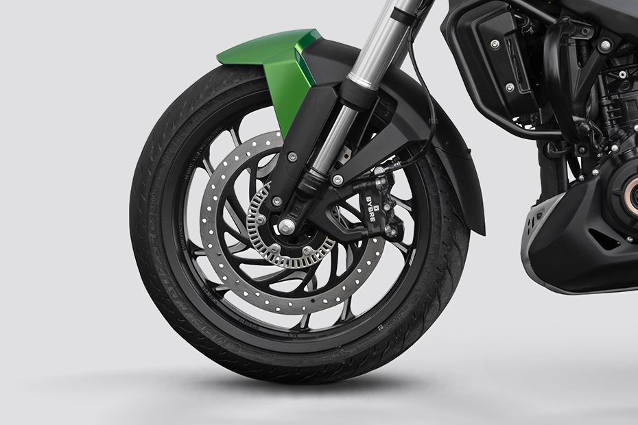 Front Wheel of Dominar 400