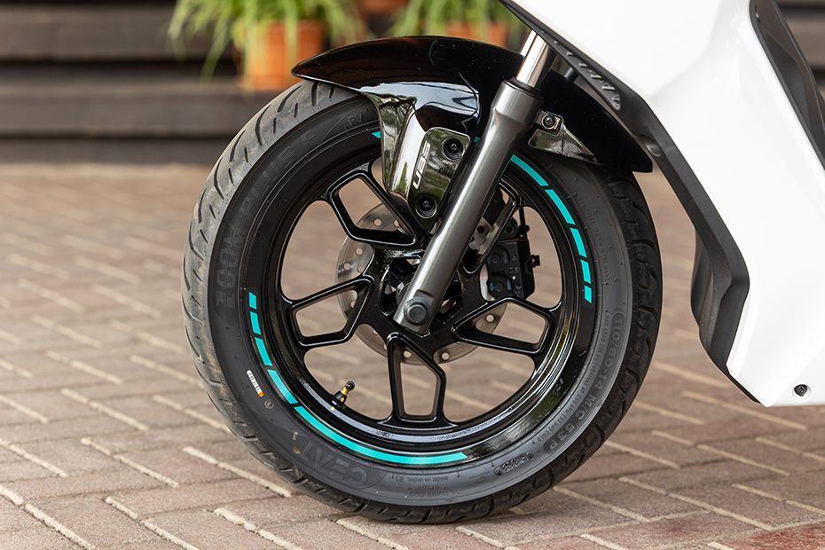Front Wheel of EC-06