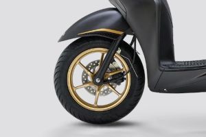 Front Wheel of Fascino 125 Fi Hybrid