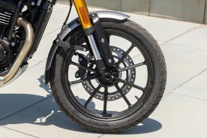 Front Wheel of Scrambler 400 X