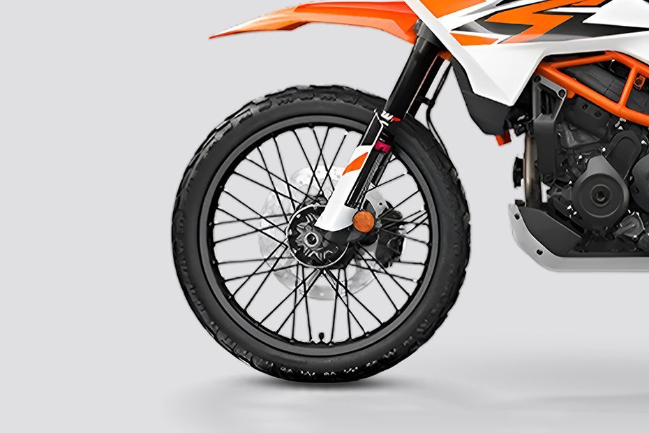Front Wheel of 390 Adventure R