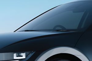 Front Windshield and Wiper Image of IONIQ 5