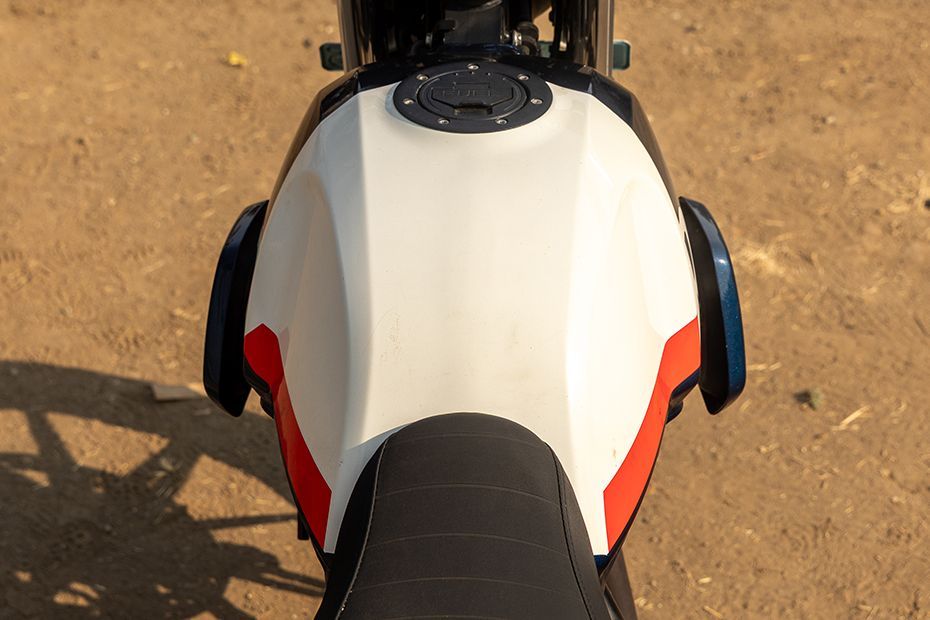 Fuel Tank (Top) of Model_