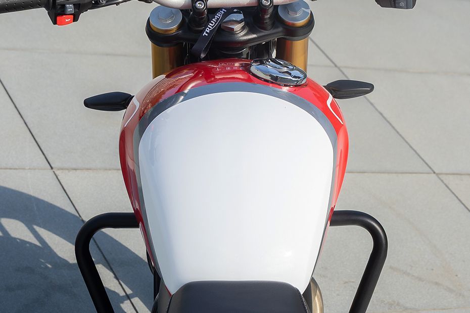 Fuel Tank (Top) of Model_