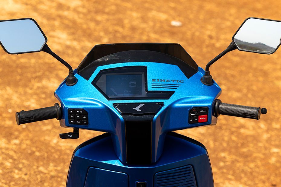 Handlebar of DX EV