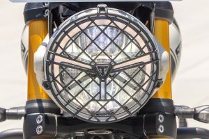 Headlamp of Scrambler 400 X