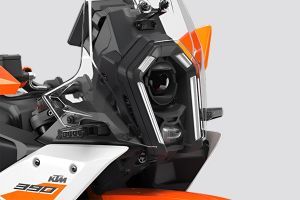 Headlamp of 390 Adventure R
