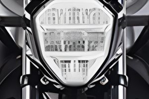 Headlamp of Gixxer
