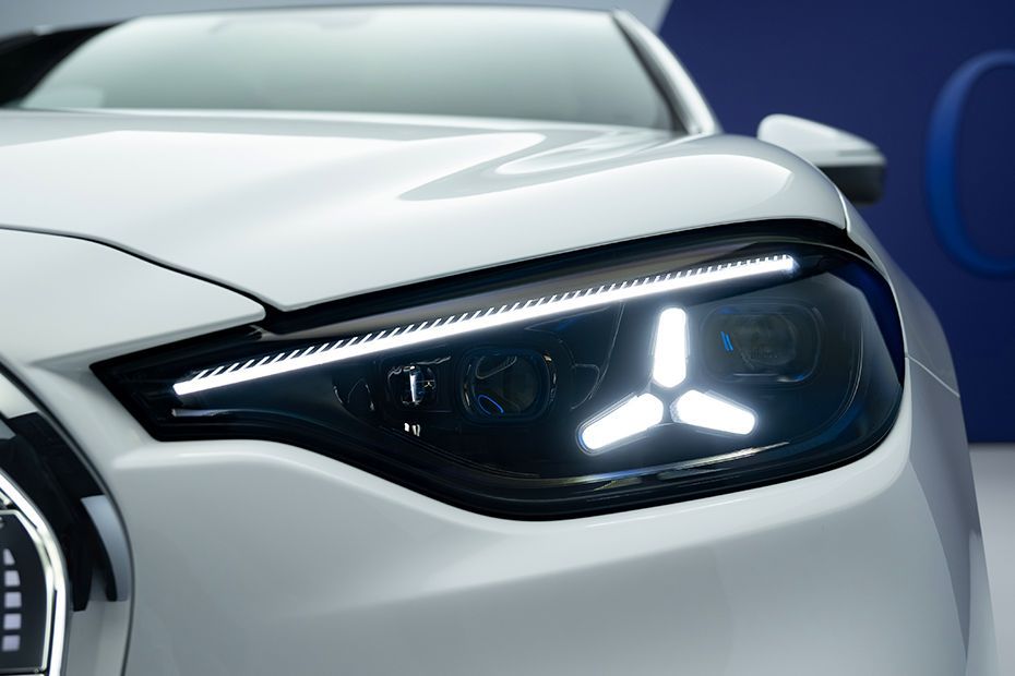 Headlight Image of C Class Electric