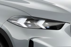 Headlight Image of X5