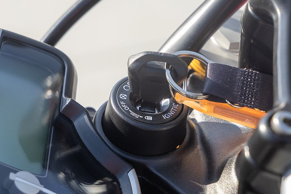 Ignition Lock of Speed 400