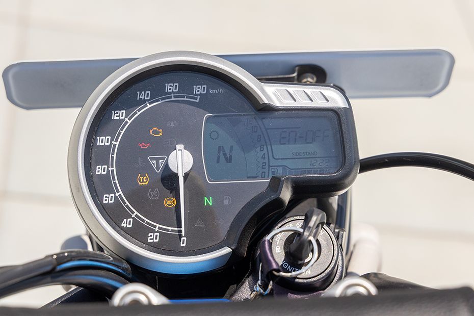 Instrument Cluster of Scrambler 400 X