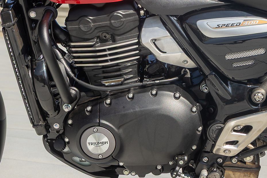 Engine (Left) of Speed 400