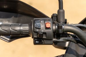 Switchgear (Left) of  Versys X 300