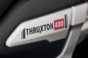 Model Badge of Thruxton 400