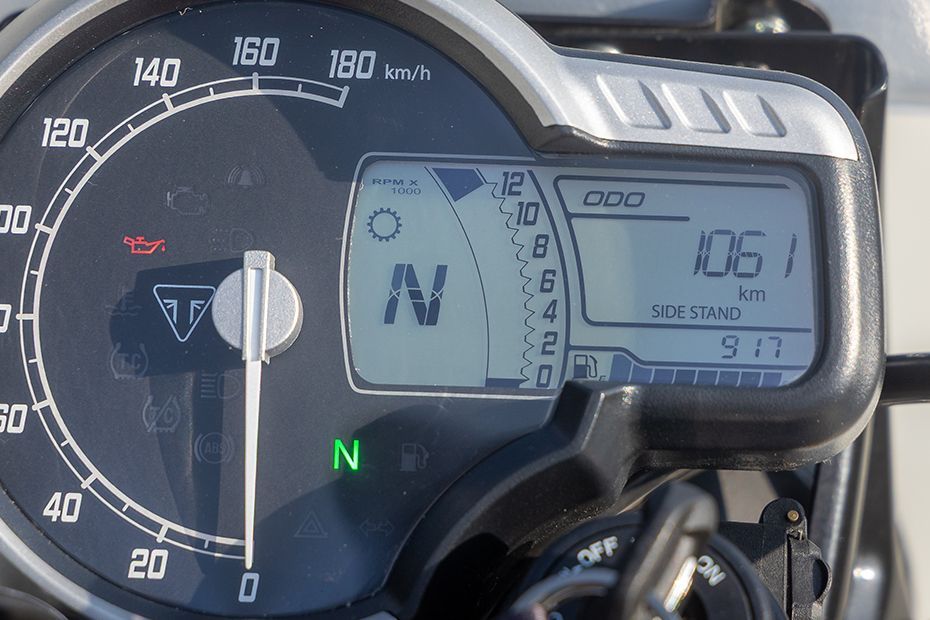 Odometer of Speed 400