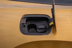 Fuel Lid (Open) Image of Kodiaq