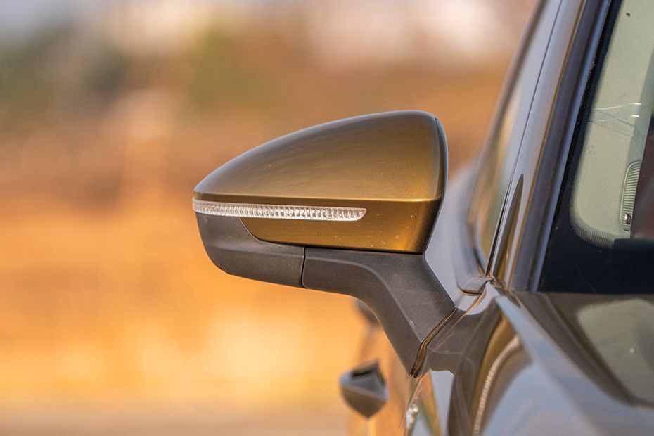 Outside Mirror Image of Kodiaq