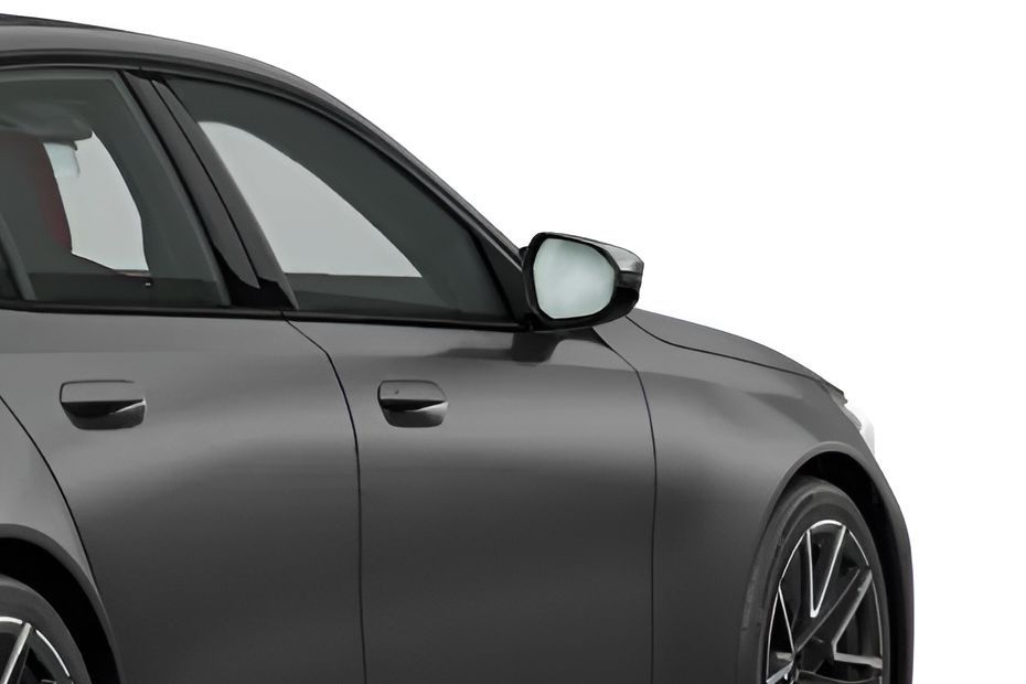 Outside Mirror Glass Image of M5