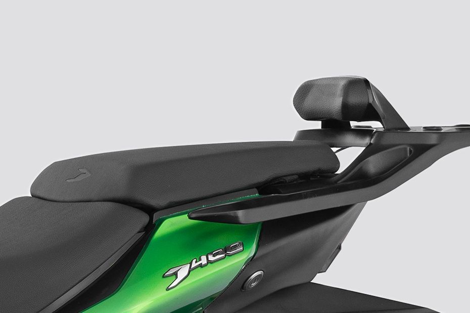 Pillion Seat of Dominar 400