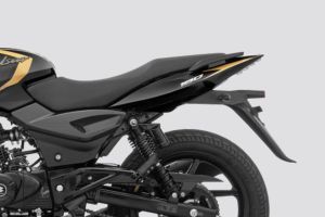 Rear Fairing of Pulsar 180