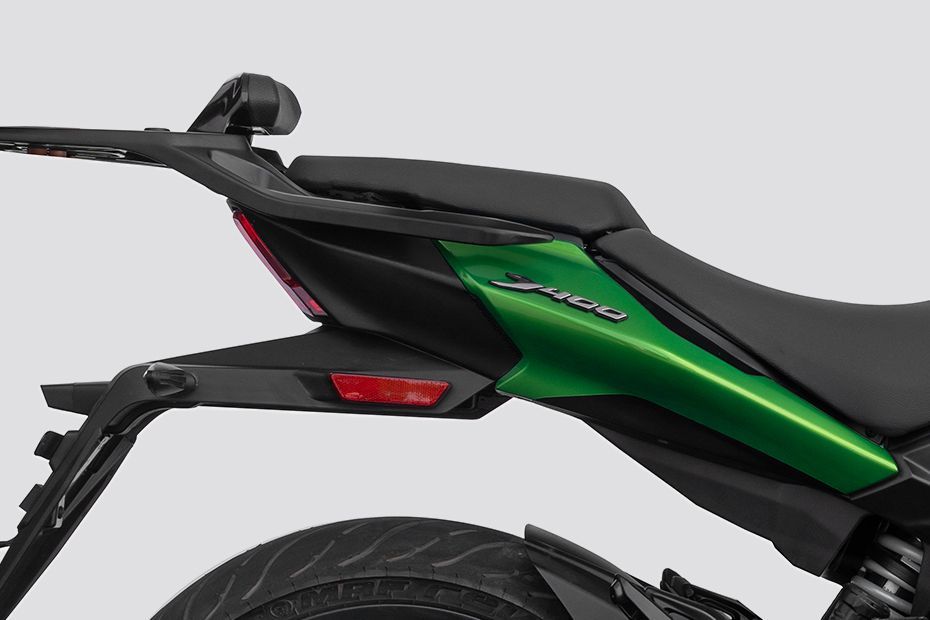 Rear Fender of Dominar 400