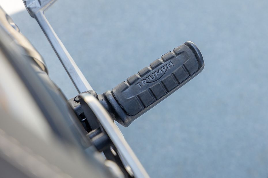 Rear Footpeg of Speed 400