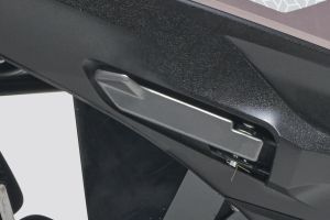 Rear Footpeg of New Magnus Neo
