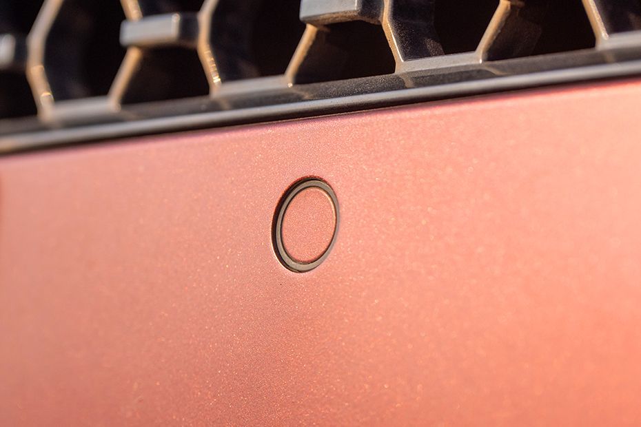 Rear Parking Sensors Image of Range Rover Sport