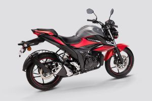Rear Right Three Quarter View of Gixxer