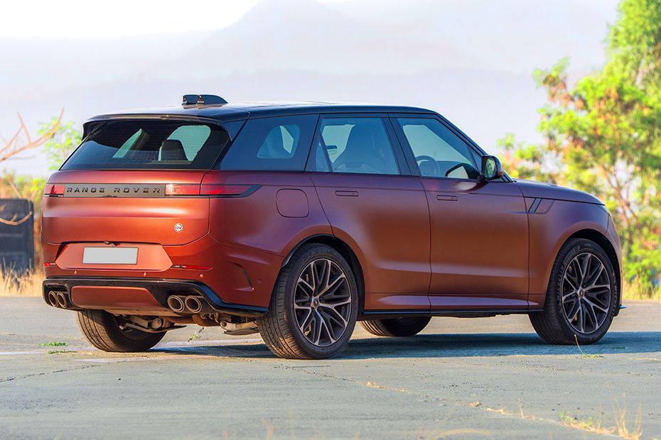 Rear Right Three Quarter View Image of Range Rover Sport